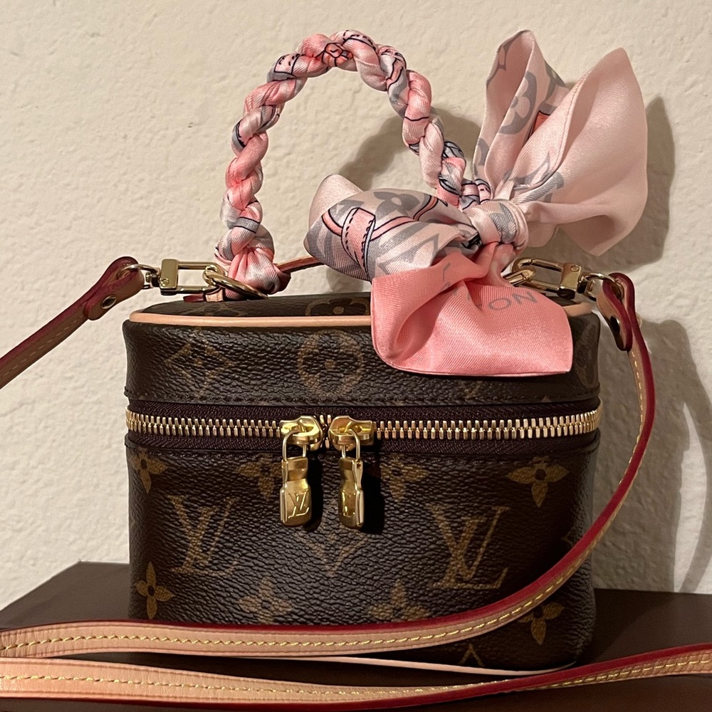 Louis Vuitton nice nano